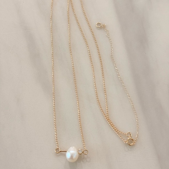 HOT Modern 14K Yellow Gold Pearl Necklace